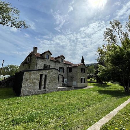 Auberge De Jeunesse Hi Millau La Maladrerie 외부 사진